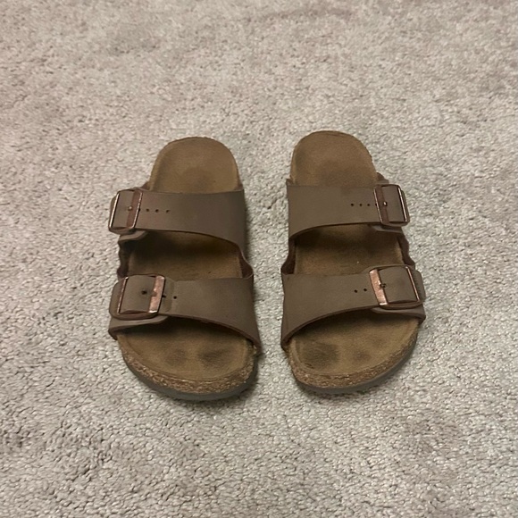 Mocha leather Birkenstock Arizona’s (Little kid 13-13.5) or Euro 31 - Picture 5 of 7